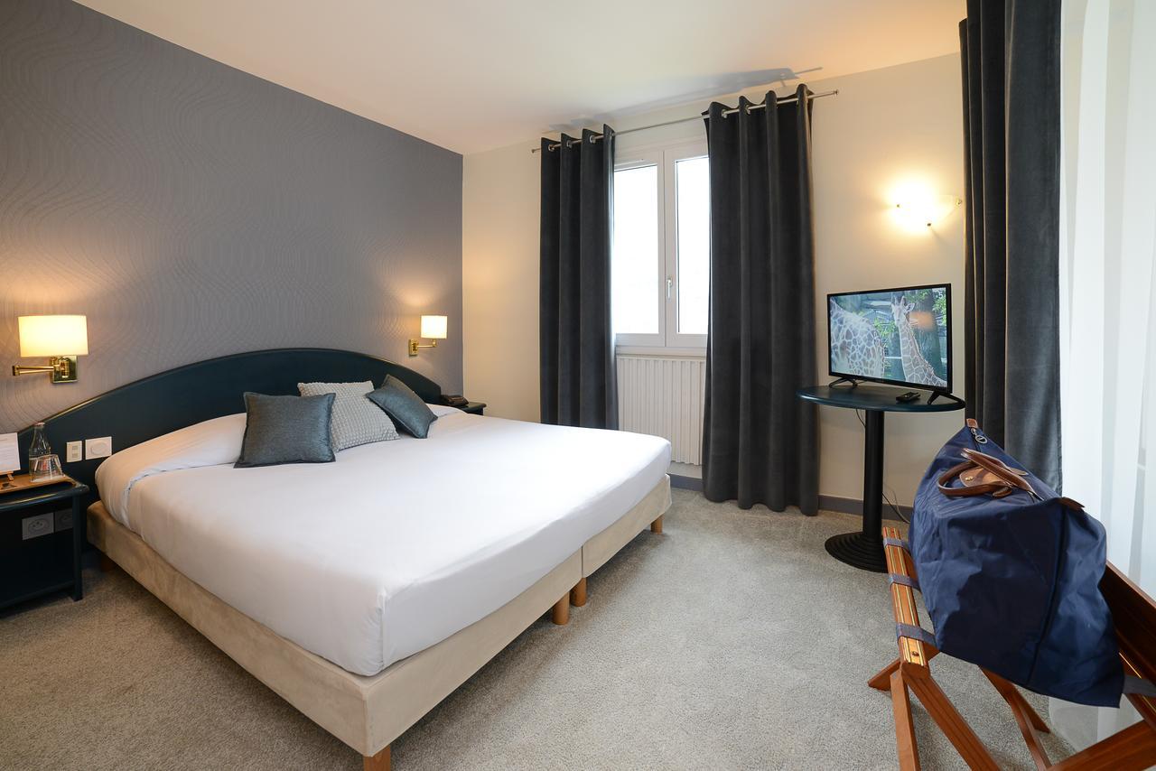 Novalaise Plage Hotel