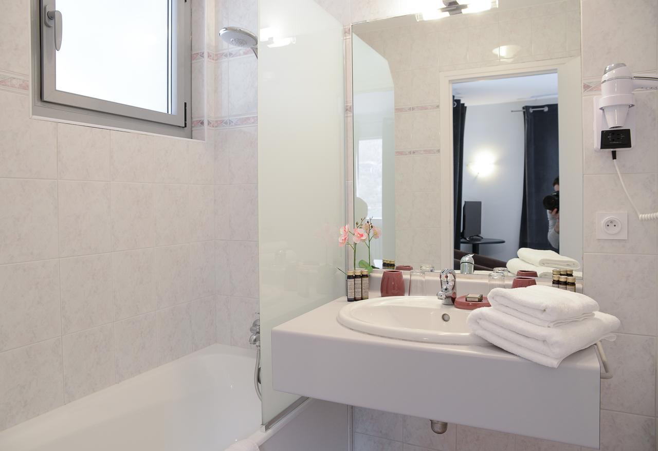 Novalaise Plage Hotel